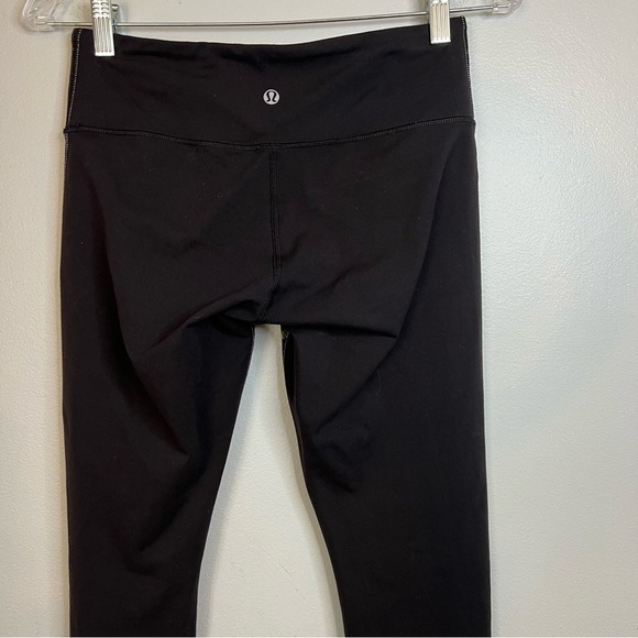 Lululemon  Women's Wunder Under Leggings Multicolor Floral Front Black Back Sz 6 - Picture 6 of 8